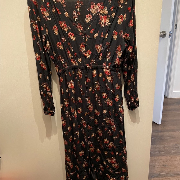 Black Floral Dress - Picture 2 of 3